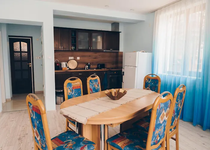 Roza Case de vacanță Lakarevo